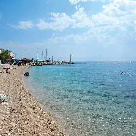 In Tatil Evi Svinisce