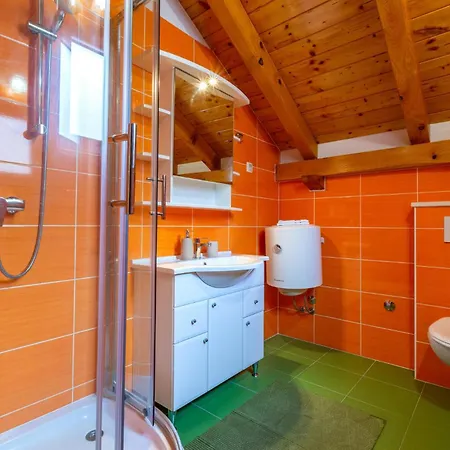 Awesome In With Jacuzzi Svinisce